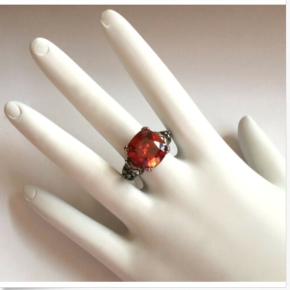 Silver Garnet Celtic Ring Size 8 9 red Cubic zirconia Stainless steel solitaire - Picture 5 of 8